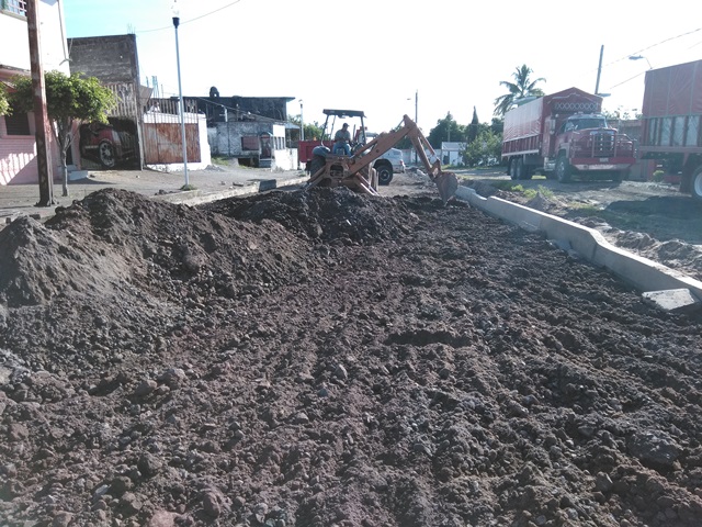 CORTE EN CAJA CON MAQUINARIA
